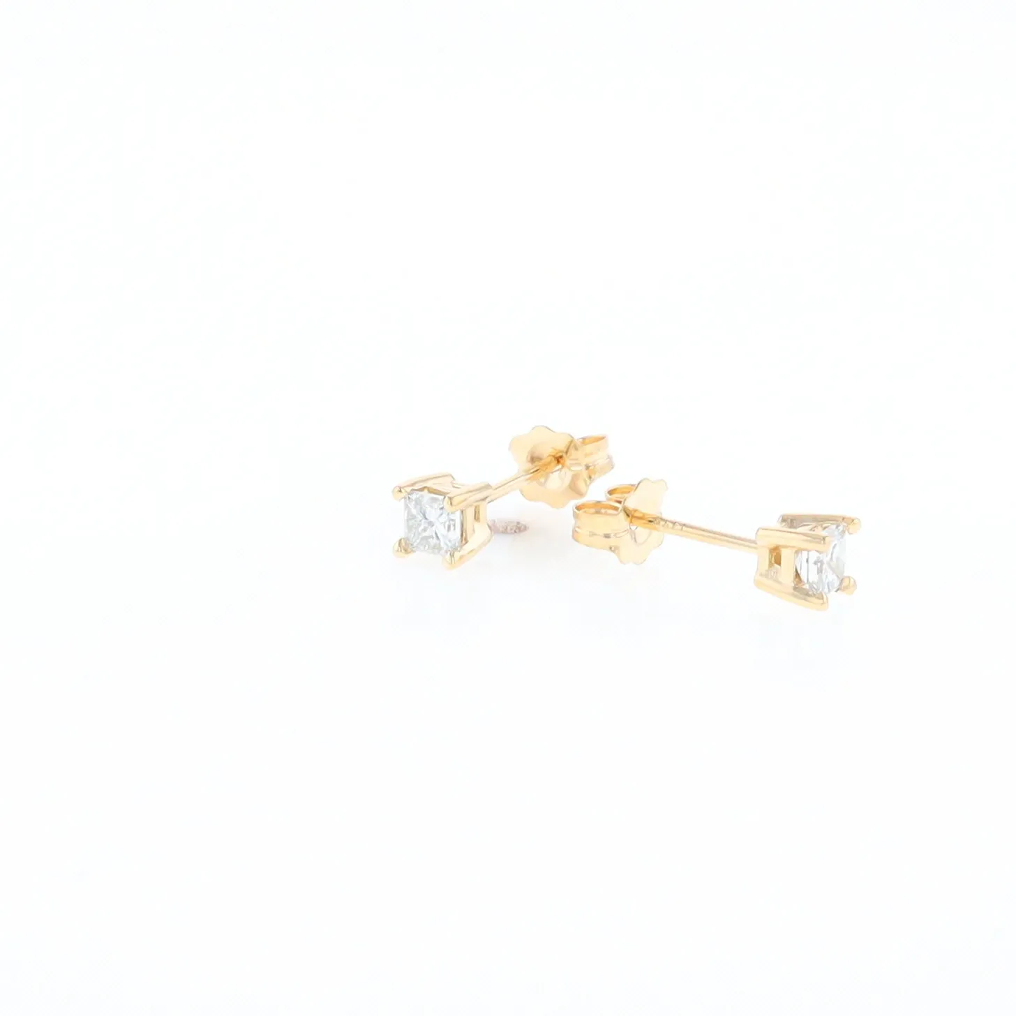 0.38ctw Diamond Stud Earrings
