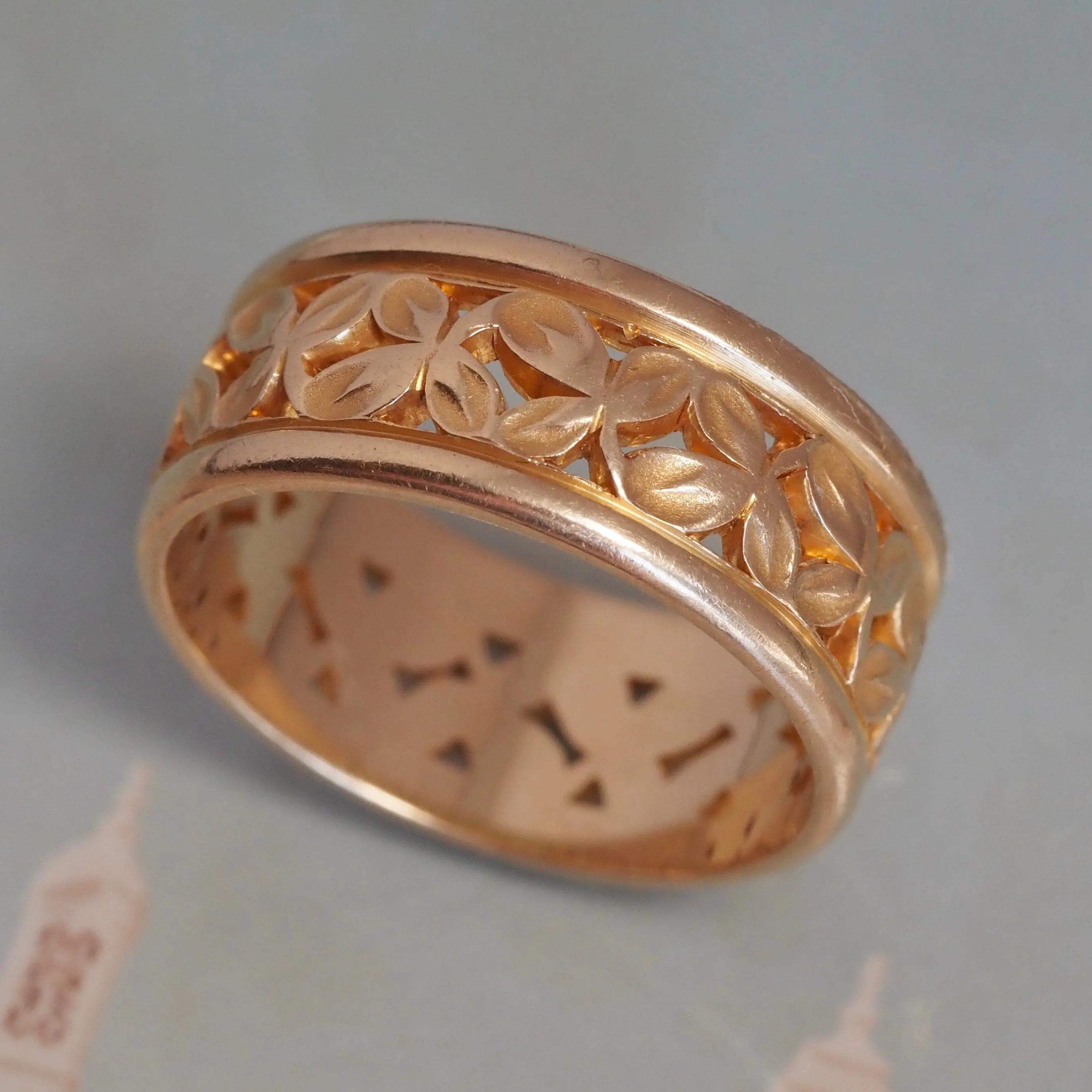 Antique 14k Gold Floral Wide Band