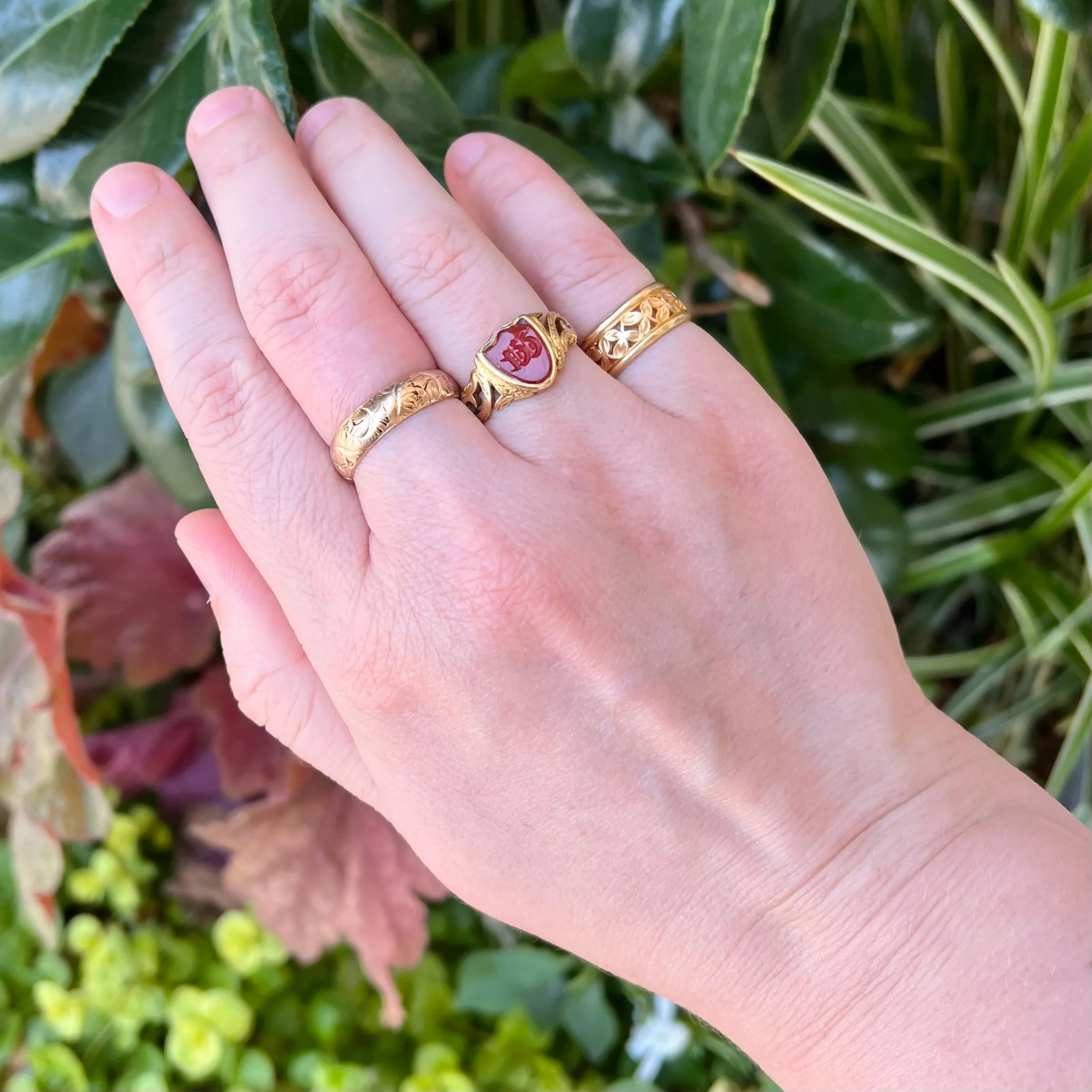 Antique 14k Gold Floral Wide Band