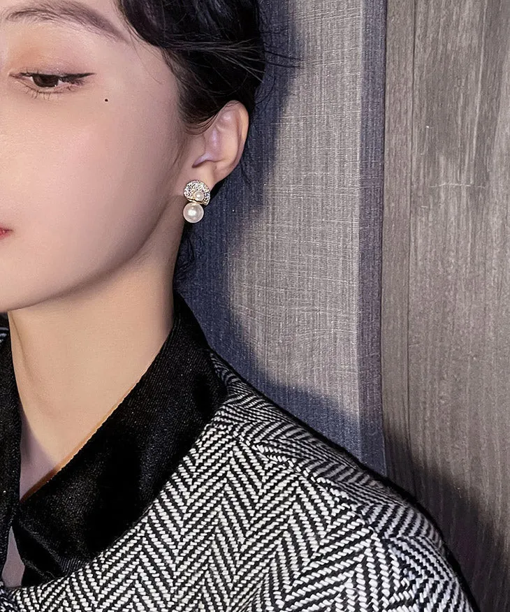 Chic 18K Gold Pearl Earrings