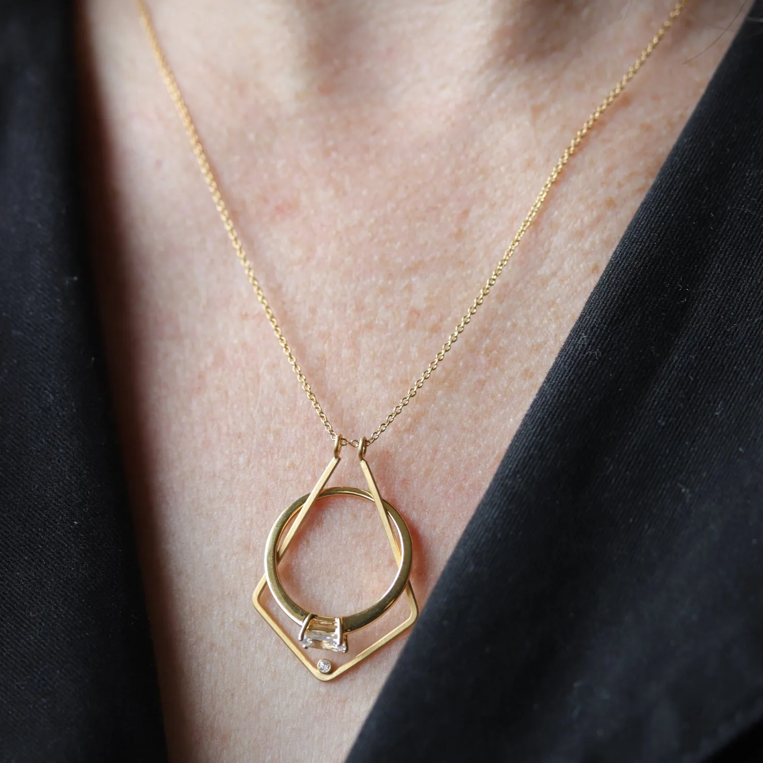 Diamond Deco Magic Ring Holder Necklace®