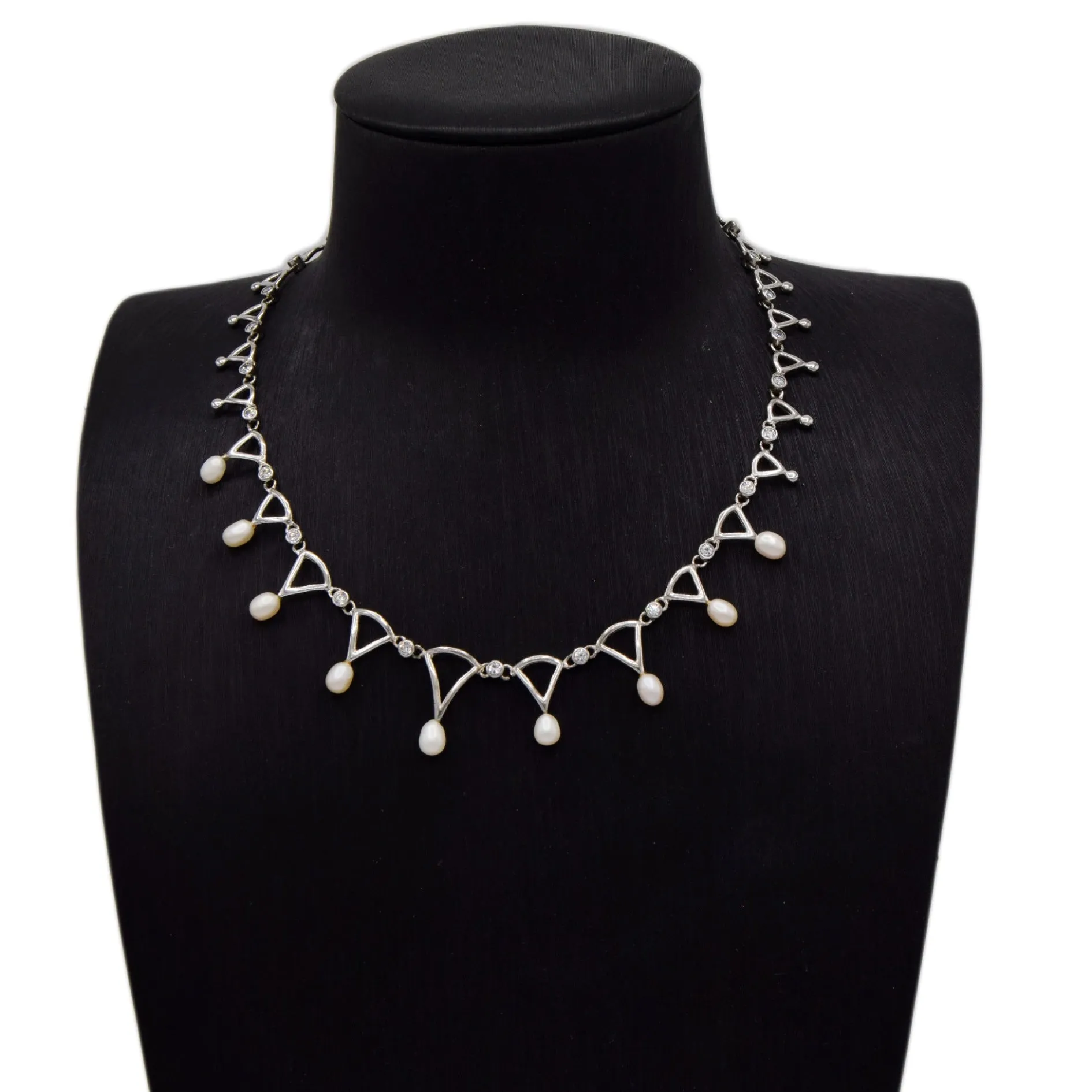 Elegant Cascade Pearl Necklace