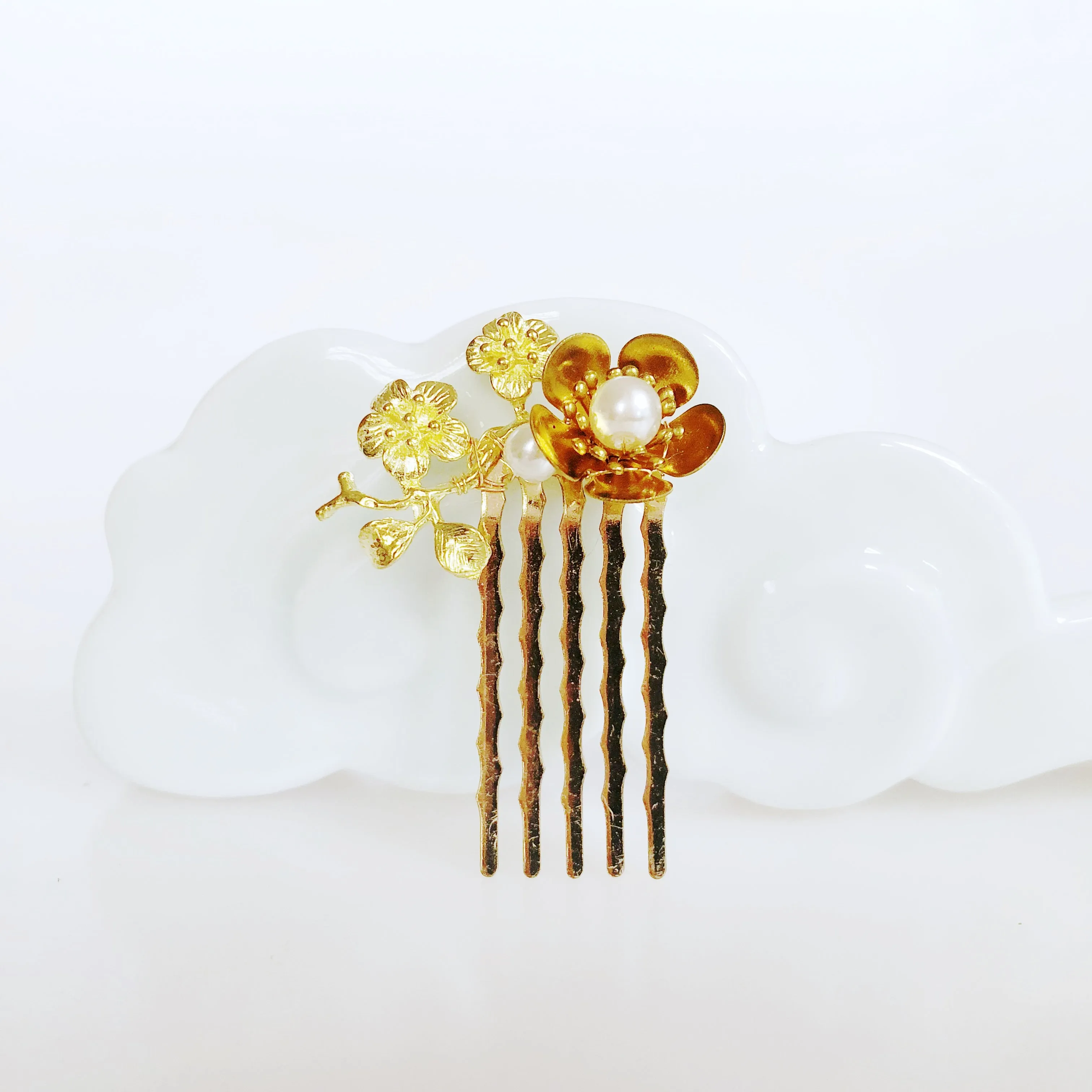 Gold Plum Blossom Hair Comb