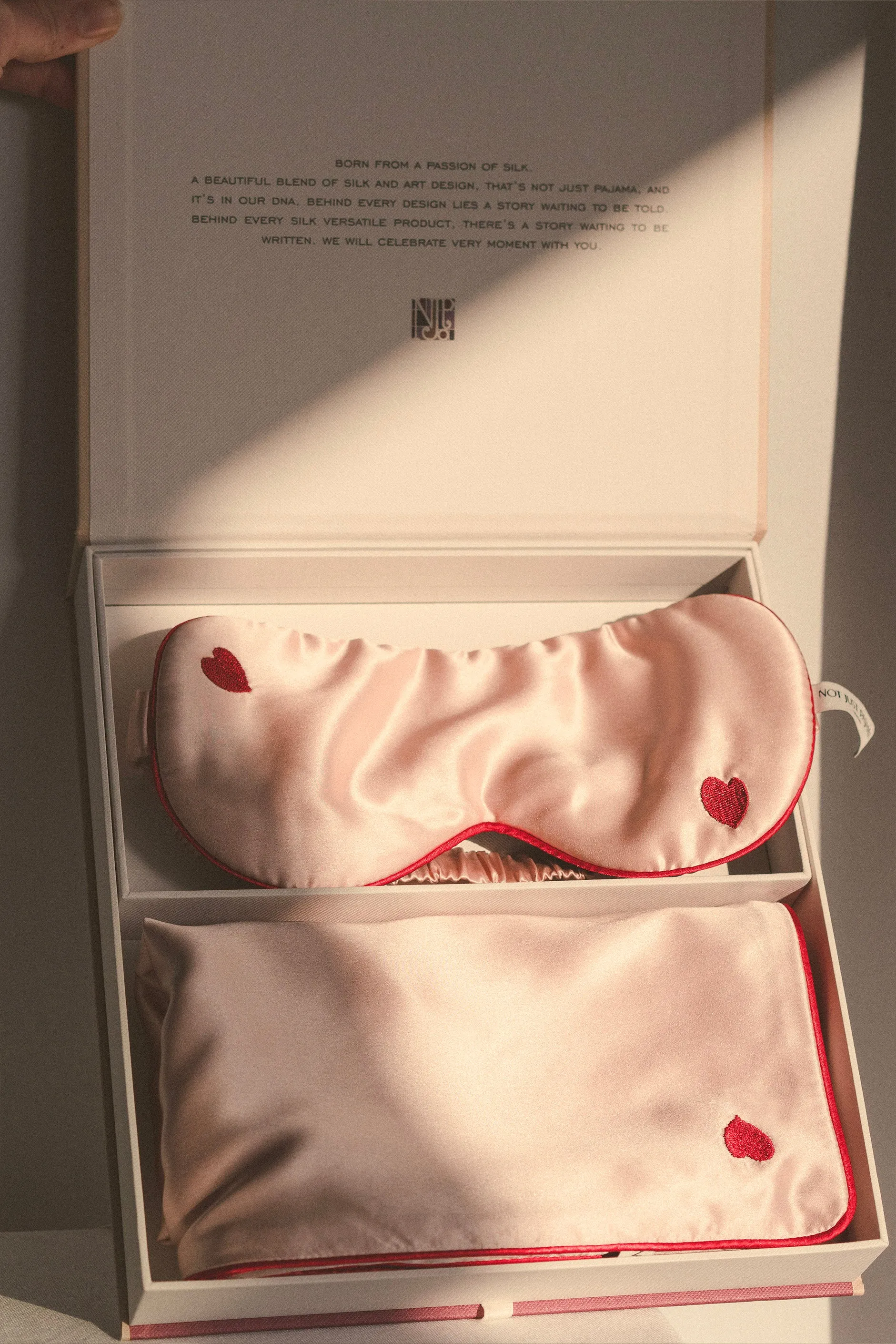 Little Joy Gift | Tchin-Tchin Silk Gift Set