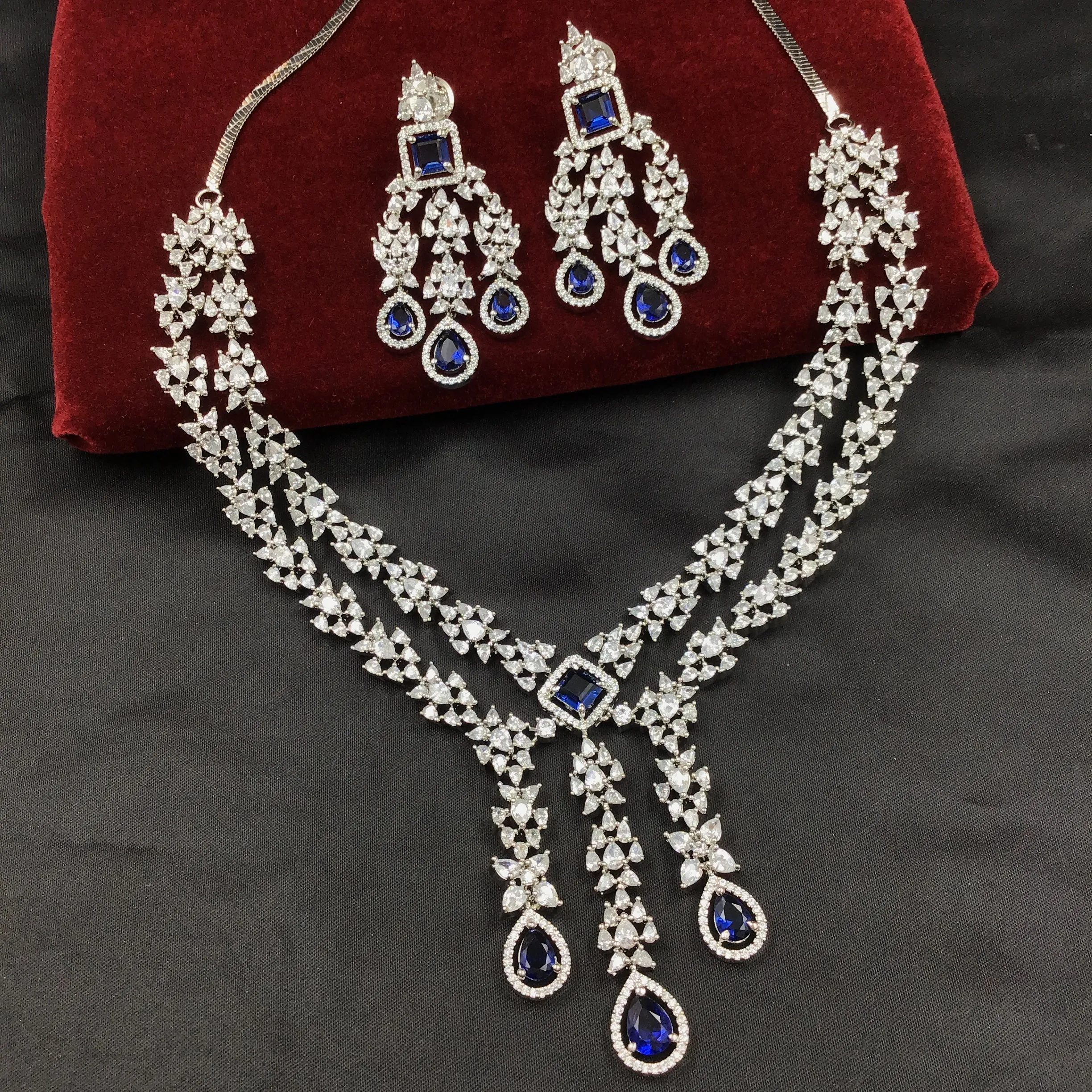Round Neck Zircon/AD Necklace Set 10803-69