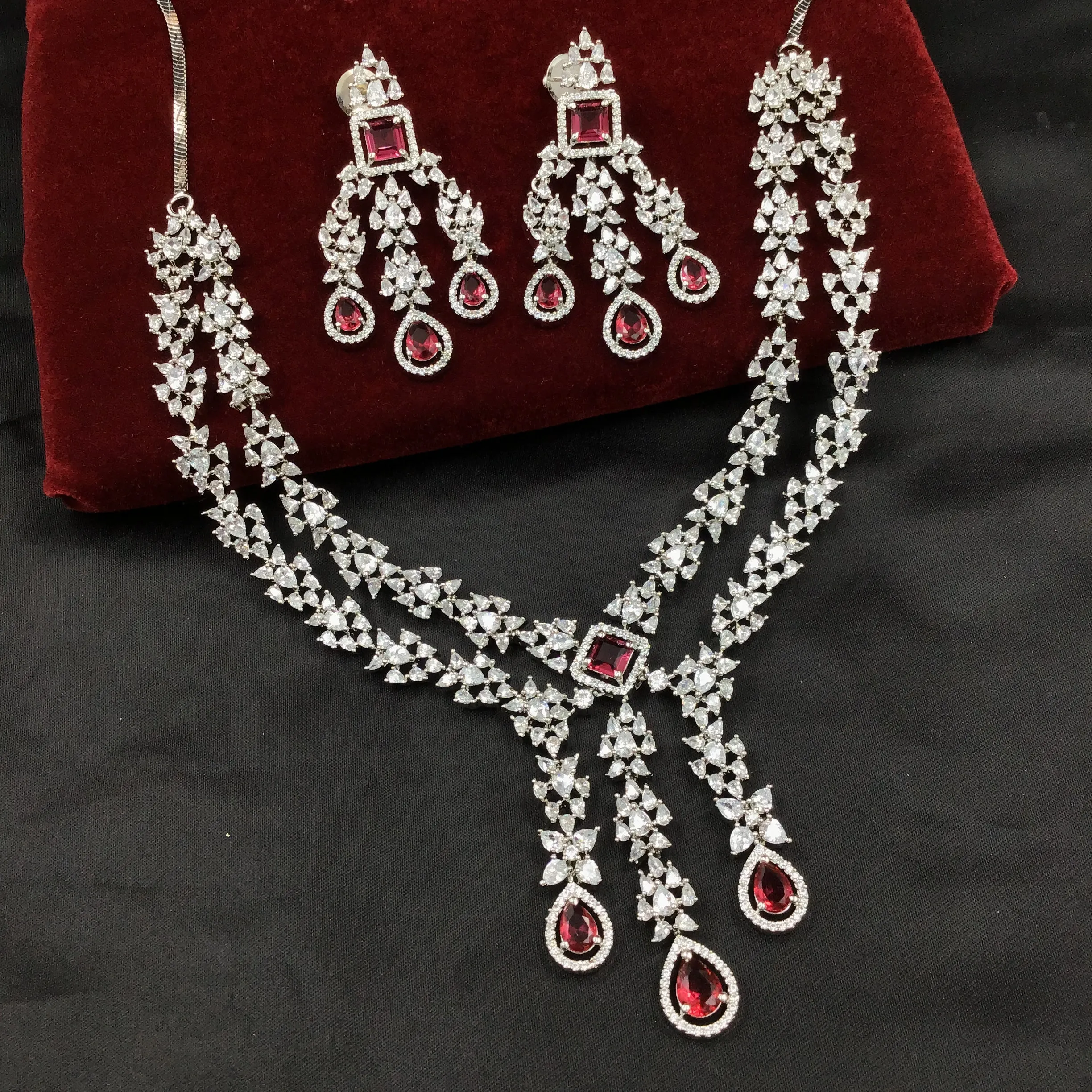 Round Neck Zircon/AD Necklace Set 10803-69