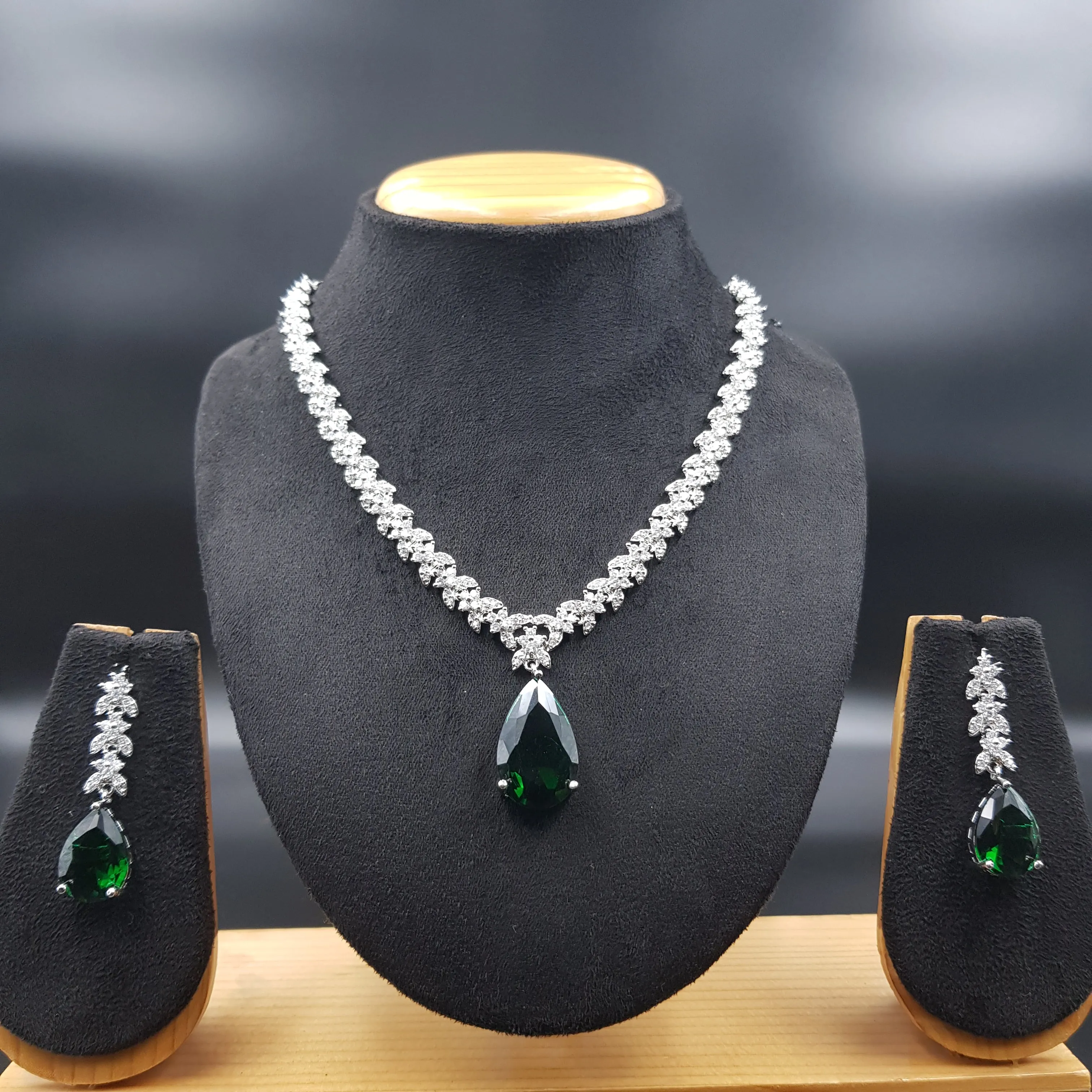 Round Neck Zircon/AD Necklace Set 9928-R