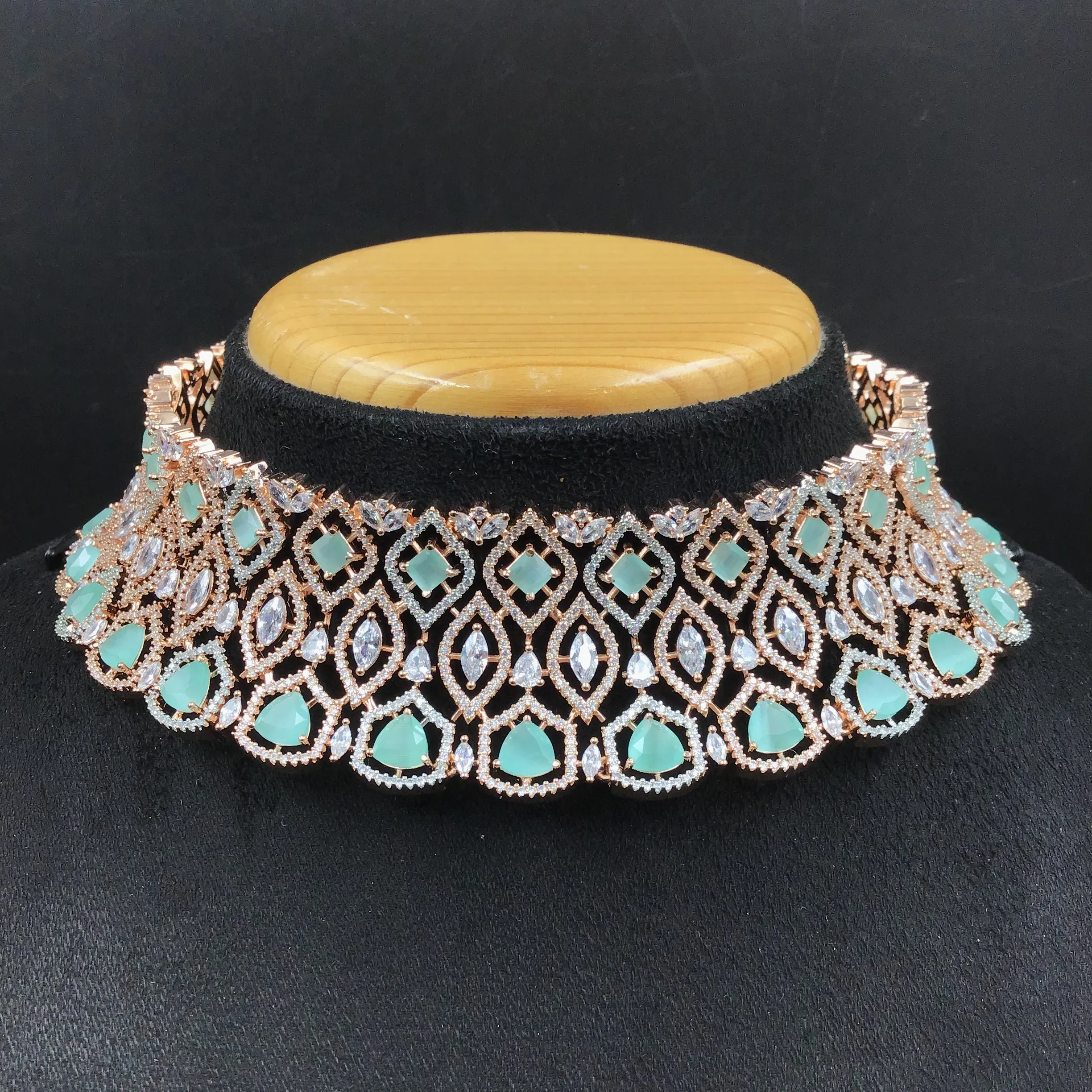 Zircon/AD Choker Set 13165-9968
